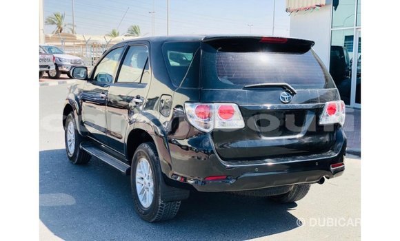 Acheter Import Voiture Toyota Fortuner Noir à Import - Dubai, Ali Sabieh Region Acheter Import Voiture Toyota Fortuner Noir à Import - Dubai, Ali Sabieh Region