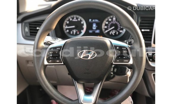 Buy Import Hyundai Sonata Black Car in Import - Dubai in Ali Sabieh Region Buy Import Hyundai Sonata Black Car in Import - Dubai in Ali Sabieh Region