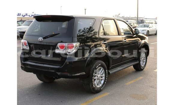 Acheter Import Voiture Toyota Fortuner Noir à Import - Dubai, Ali Sabieh Region Acheter Import Voiture Toyota Fortuner Noir à Import - Dubai, Ali Sabieh Region