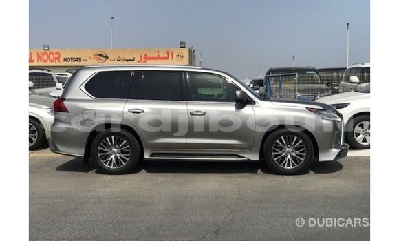 Acheter Import Voiture Lexus LX Autre à Import - Dubai, Ali Sabieh Region Acheter Import Voiture Lexus LX Autre à Import - Dubai, Ali Sabieh Region