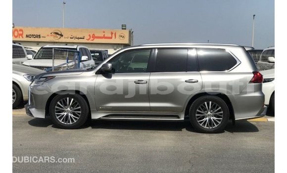 Acheter Import Voiture Lexus LX Autre à Import - Dubai, Ali Sabieh Region Acheter Import Voiture Lexus LX Autre à Import - Dubai, Ali Sabieh Region