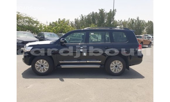 Buy Import Toyota Land Cruiser Black Car in Import - Dubai in Ali Sabieh Region Buy Import Toyota Land Cruiser Black Car in Import - Dubai in Ali Sabieh Region