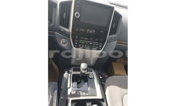 Buy Import Toyota Land Cruiser Black Car in Import - Dubai in Ali Sabieh Region Buy Import Toyota Land Cruiser Black Car in Import - Dubai in Ali Sabieh Region