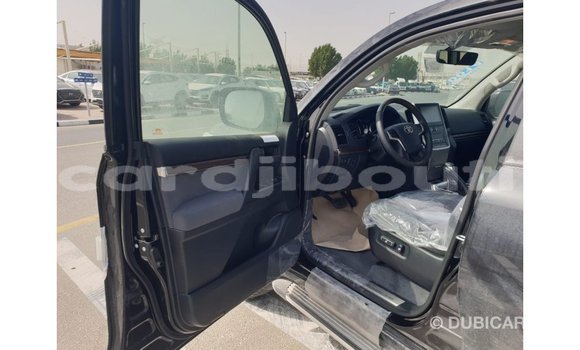 Buy Import Toyota Land Cruiser Black Car in Import - Dubai in Ali Sabieh Region Buy Import Toyota Land Cruiser Black Car in Import - Dubai in Ali Sabieh Region