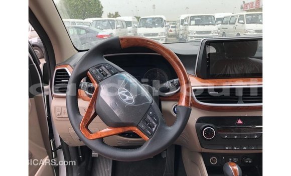 Acheter Import Voiture Hyundai Tucson Blanc à Import - Dubai, Ali Sabieh Region Acheter Import Voiture Hyundai Tucson Blanc à Import - Dubai, Ali Sabieh Region
