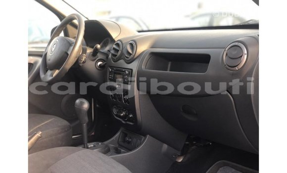 Buy Import Renault Duster White Car in Import - Dubai in Ali Sabieh Region Buy Import Renault Duster White Car in Import - Dubai in Ali Sabieh Region
