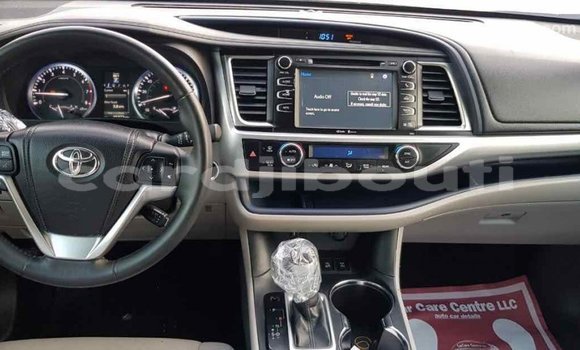 Buy Import Toyota Highlander Black Car in Import - Dubai in Ali Sabieh Region Buy Import Toyota Highlander Black Car in Import - Dubai in Ali Sabieh Region