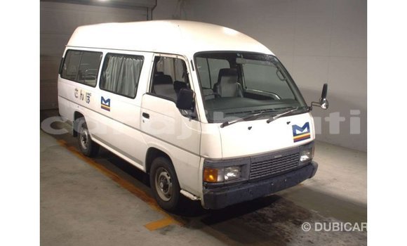 Buy Import Nissan Caravan White Car in Import - Dubai in Ali Sabieh Region Buy Import Nissan Caravan White Car in Import - Dubai in Ali Sabieh Region
