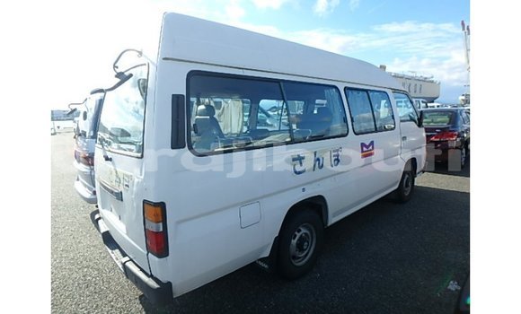 Buy Import Nissan Caravan White Car in Import - Dubai in Ali Sabieh Region Buy Import Nissan Caravan White Car in Import - Dubai in Ali Sabieh Region
