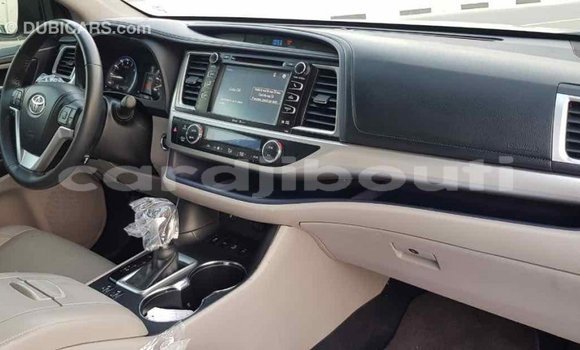 Buy Import Toyota Highlander Black Car in Import - Dubai in Ali Sabieh Region Buy Import Toyota Highlander Black Car in Import - Dubai in Ali Sabieh Region