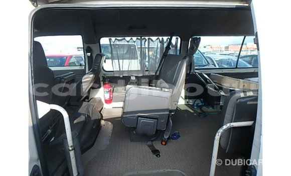 Buy Import Nissan Caravan White Car in Import - Dubai in Ali Sabieh Region Buy Import Nissan Caravan White Car in Import - Dubai in Ali Sabieh Region