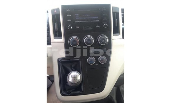 Buy Import Toyota Hiace White Car in Import - Dubai in Ali Sabieh Region Buy Import Toyota Hiace White Car in Import - Dubai in Ali Sabieh Region