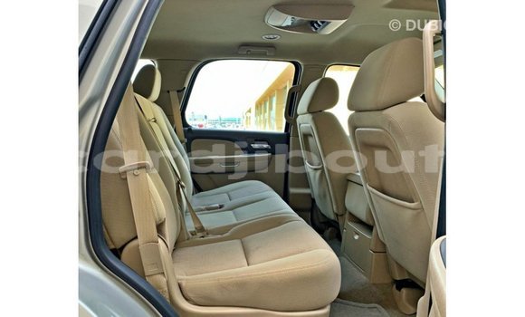 Acheter Import Voiture Chevrolet Tahoe Autre à Import - Dubai, Ali Sabieh Region Acheter Import Voiture Chevrolet Tahoe Autre à Import - Dubai, Ali Sabieh Region