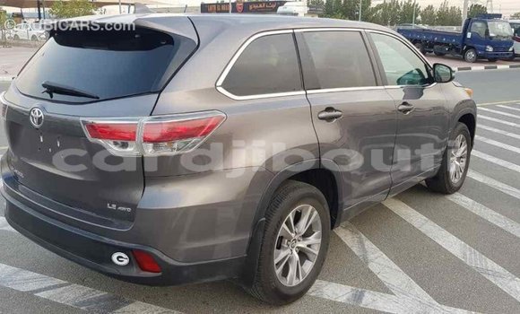 Buy Import Toyota Highlander Other Car in Import - Dubai in Ali Sabieh Region Buy Import Toyota Highlander Other Car in Import - Dubai in Ali Sabieh Region