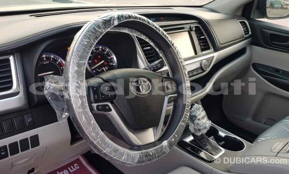 Buy Import Toyota Highlander Other Car in Import - Dubai in Ali Sabieh Region Buy Import Toyota Highlander Other Car in Import - Dubai in Ali Sabieh Region