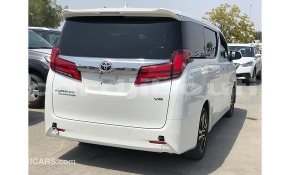 Buy Import Toyota Alphard White Car in Import - Dubai in Ali Sabieh Region Buy Import Toyota Alphard White Car in Import - Dubai in Ali Sabieh Region