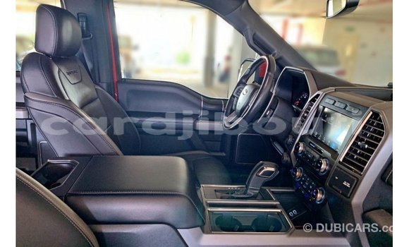 Acheter Import Voiture Ford Club Wagon Rouge à Import - Dubai, Ali Sabieh Region Acheter Import Voiture Ford Club Wagon Rouge à Import - Dubai, Ali Sabieh Region