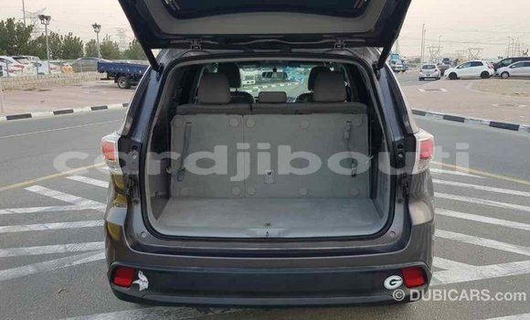 Buy Import Toyota Highlander Other Car in Import - Dubai in Ali Sabieh Region Buy Import Toyota Highlander Other Car in Import - Dubai in Ali Sabieh Region