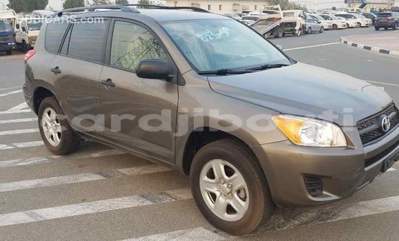 Buy Import Toyota 4Runner Brown Car in Import - Dubai in Ali Sabieh Region Buy Import Toyota 4Runner Brown Car in Import - Dubai in Ali Sabieh Region