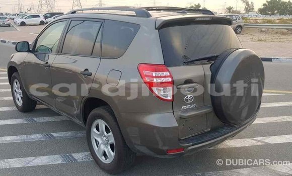 Buy Import Toyota 4Runner Brown Car in Import - Dubai in Ali Sabieh Region Buy Import Toyota 4Runner Brown Car in Import - Dubai in Ali Sabieh Region