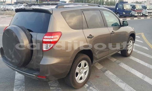 Buy Import Toyota 4Runner Brown Car in Import - Dubai in Ali Sabieh Region Buy Import Toyota 4Runner Brown Car in Import - Dubai in Ali Sabieh Region