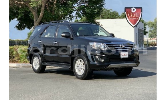 Acheter Import Voiture Toyota Fortuner Noir à Import - Dubai, Ali Sabieh Region Acheter Import Voiture Toyota Fortuner Noir à Import - Dubai, Ali Sabieh Region