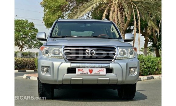 Acheter Import Voiture Toyota Land Cruiser Autre à Import - Dubai, Ali Sabieh Region Acheter Import Voiture Toyota Land Cruiser Autre à Import - Dubai, Ali Sabieh Region