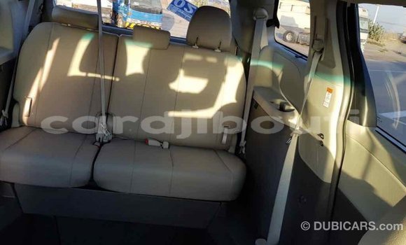Buy Import Toyota Sienna White Car in Import - Dubai in Ali Sabieh Region Buy Import Toyota Sienna White Car in Import - Dubai in Ali Sabieh Region