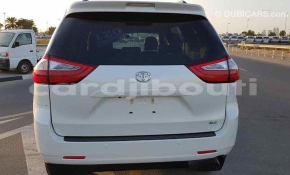 Buy Import Toyota Sienna White Car in Import - Dubai in Ali Sabieh Region Buy Import Toyota Sienna White Car in Import - Dubai in Ali Sabieh Region
