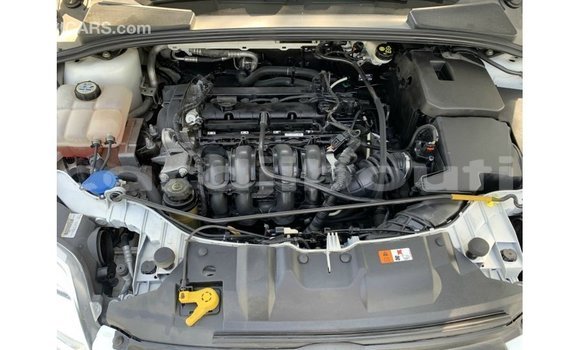 Acheter Import Voiture Ford Focus Blanc à Import - Dubai, Ali Sabieh Region Acheter Import Voiture Ford Focus Blanc à Import - Dubai, Ali Sabieh Region