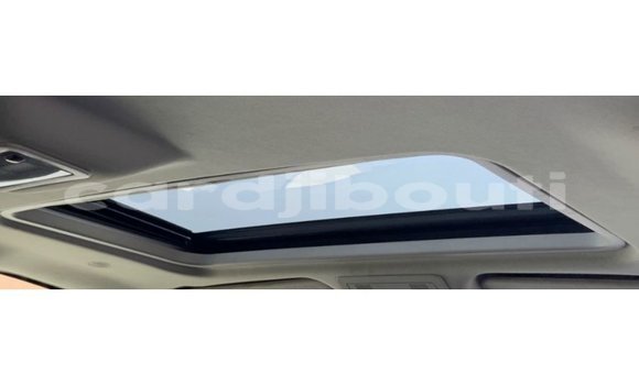 Acheter Import Voiture Chevrolet Suburban Noir à Import - Dubai, Ali Sabieh Region Acheter Import Voiture Chevrolet Suburban Noir à Import - Dubai, Ali Sabieh Region