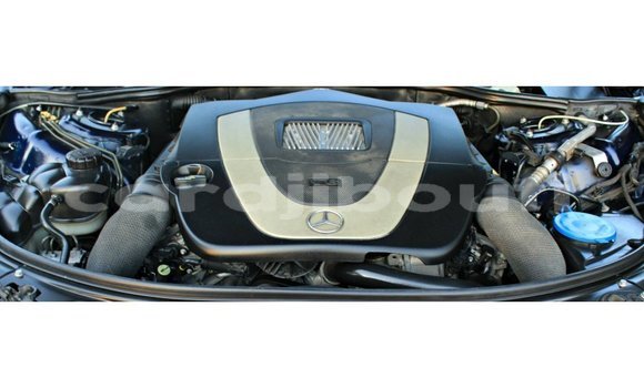 Acheter Import Voiture Mercedes-Benz 200 Bleu à Import - Dubai, Ali Sabieh Region Acheter Import Voiture Mercedes-Benz 200 Bleu à Import - Dubai, Ali Sabieh Region