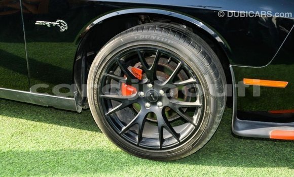Acheter Import Voiture Dodge Challenger Noir à Import - Dubai, Ali Sabieh Region Acheter Import Voiture Dodge Challenger Noir à Import - Dubai, Ali Sabieh Region