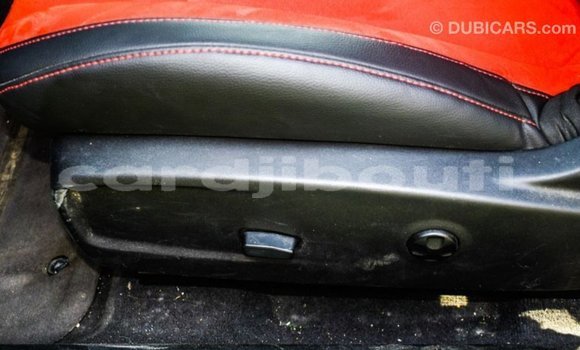 Acheter Import Voiture Dodge Challenger Noir à Import - Dubai, Ali Sabieh Region Acheter Import Voiture Dodge Challenger Noir à Import - Dubai, Ali Sabieh Region