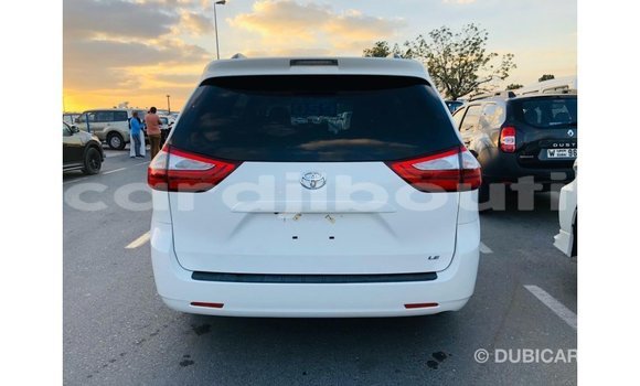 Buy Import Toyota Sienna White Car in Import - Dubai in Ali Sabieh Region Buy Import Toyota Sienna White Car in Import - Dubai in Ali Sabieh Region