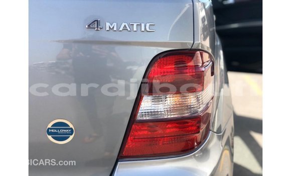 Buy Import Mercedes-Benz 190 Other Car in Import - Dubai in Ali Sabieh Region Buy Import Mercedes-Benz 190 Other Car in Import - Dubai in Ali Sabieh Region