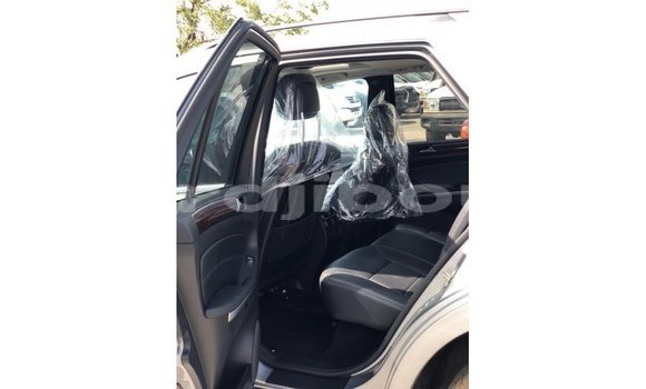 Buy Import Mercedes-Benz 190 Other Car in Import - Dubai in Ali Sabieh Region Buy Import Mercedes-Benz 190 Other Car in Import - Dubai in Ali Sabieh Region