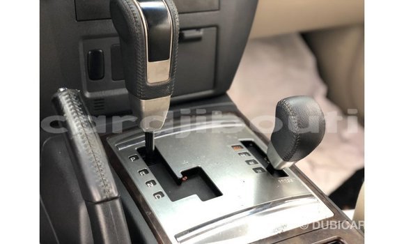 Acheter Import Voiture Mitsubishi Pajero Blanc à Import - Dubai, Ali Sabieh Region Acheter Import Voiture Mitsubishi Pajero Blanc à Import - Dubai, Ali Sabieh Region