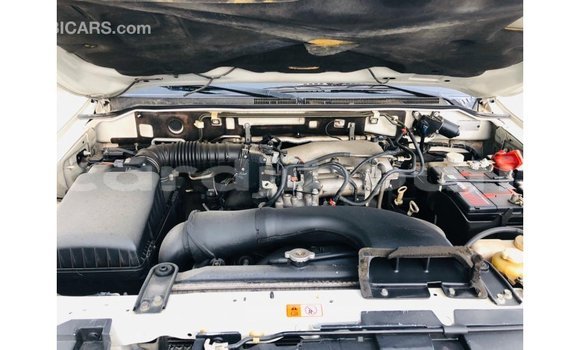 Acheter Import Voiture Mitsubishi Pajero Blanc à Import - Dubai, Ali Sabieh Region Acheter Import Voiture Mitsubishi Pajero Blanc à Import - Dubai, Ali Sabieh Region