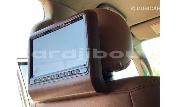 Buy Import Toyota Land Cruiser White Car in Import - Dubai in Ali Sabieh Region Buy Import Toyota Land Cruiser White Car in Import - Dubai in Ali Sabieh Region