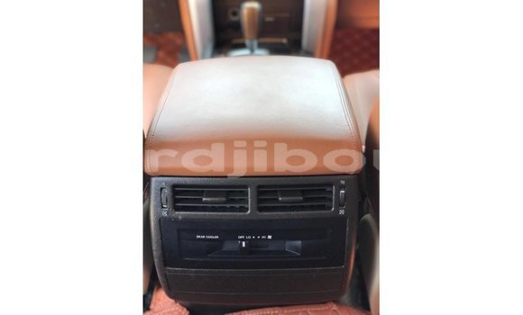 Buy Import Toyota Land Cruiser White Car in Import - Dubai in Ali Sabieh Region Buy Import Toyota Land Cruiser White Car in Import - Dubai in Ali Sabieh Region