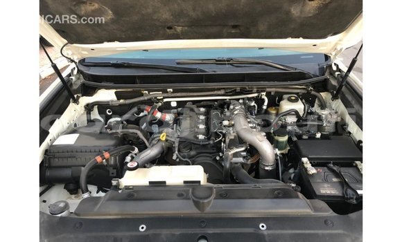 Buy Import Toyota Prado White Car in Import - Dubai in Ali Sabieh Region Buy Import Toyota Prado White Car in Import - Dubai in Ali Sabieh Region