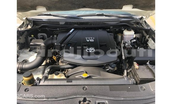 Buy Import Toyota Land Cruiser White Car in Import - Dubai in Ali Sabieh Region Buy Import Toyota Land Cruiser White Car in Import - Dubai in Ali Sabieh Region