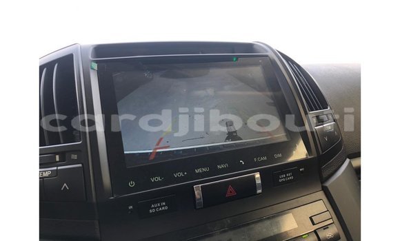 Buy Import Toyota Land Cruiser White Car in Import - Dubai in Ali Sabieh Region Buy Import Toyota Land Cruiser White Car in Import - Dubai in Ali Sabieh Region