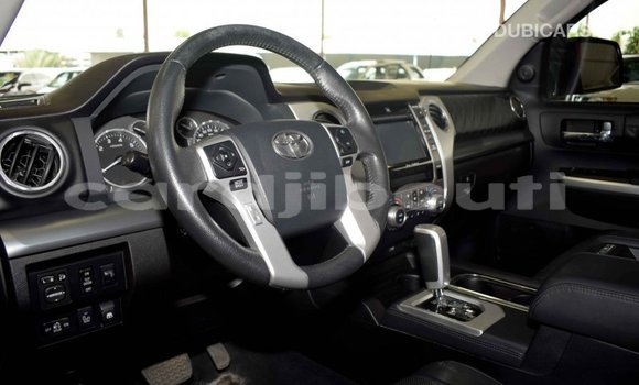 Acheter Import Voiture Toyota Tundra Noir à Import - Dubai, Ali Sabieh Region Acheter Import Voiture Toyota Tundra Noir à Import - Dubai, Ali Sabieh Region