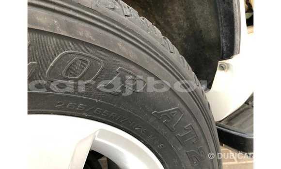 Buy Import Toyota Prado White Car in Import - Dubai in Ali Sabieh Region Buy Import Toyota Prado White Car in Import - Dubai in Ali Sabieh Region