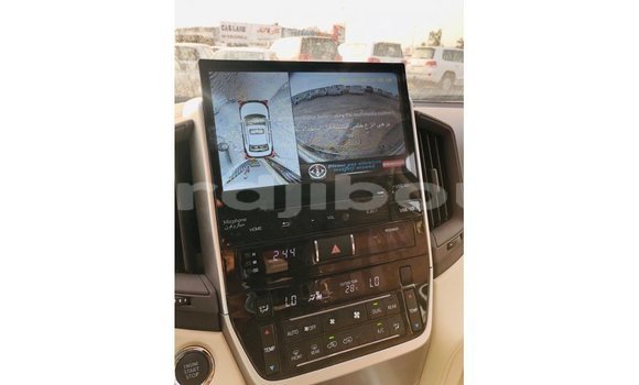 Buy Import Toyota Land Cruiser Black Car in Import - Dubai in Ali Sabieh Region Buy Import Toyota Land Cruiser Black Car in Import - Dubai in Ali Sabieh Region