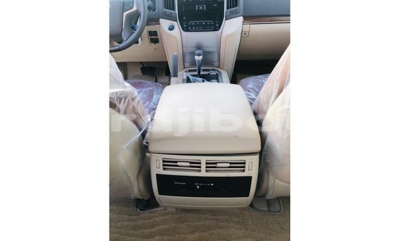Buy Import Toyota Land Cruiser Black Car in Import - Dubai in Ali Sabieh Region Buy Import Toyota Land Cruiser Black Car in Import - Dubai in Ali Sabieh Region