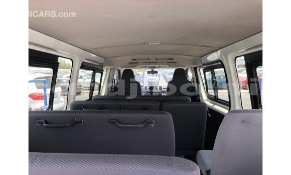 Buy Import Toyota Hiace White Car in Import - Dubai in Ali Sabieh Region Buy Import Toyota Hiace White Car in Import - Dubai in Ali Sabieh Region
