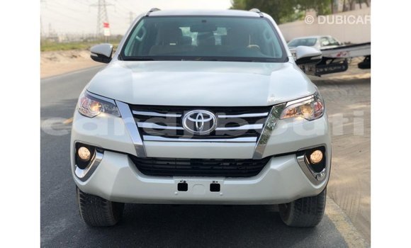 Buy Import Toyota Fortuner White Car in Import - Dubai in Ali Sabieh Region Buy Import Toyota Fortuner White Car in Import - Dubai in Ali Sabieh Region